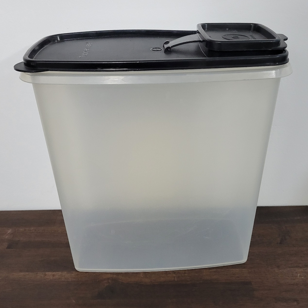 Tupperware Super Cereal Storer